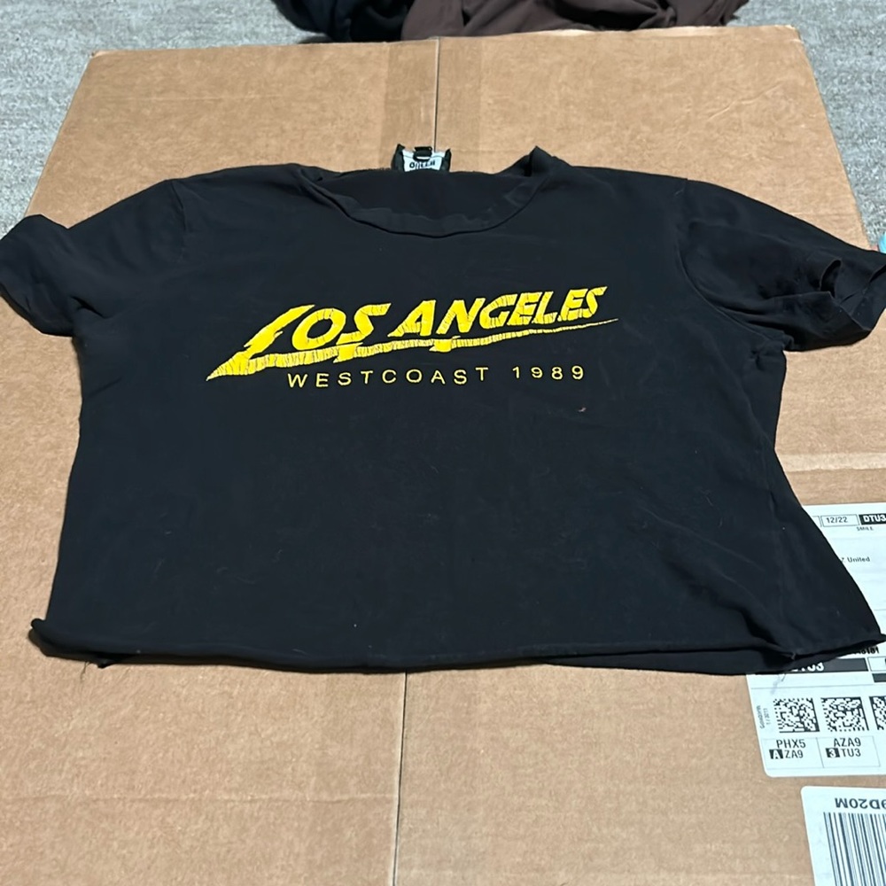 Cropped black Los Angeles Shirt